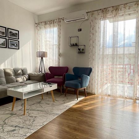 21° Bs Pazari City Center Comfort Apartamento Tirana Exterior foto